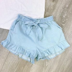 NWOT Cute denim ruffle shorts